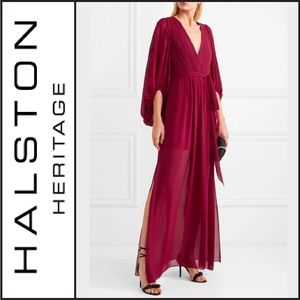 🎉HP🎉 NWT {Halston Heritage} Fortuny Chiffon Gown